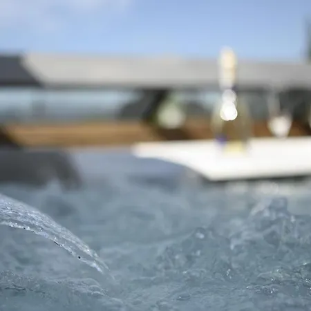 Maisonette-apartment Mit Whirlpool Lägenhet