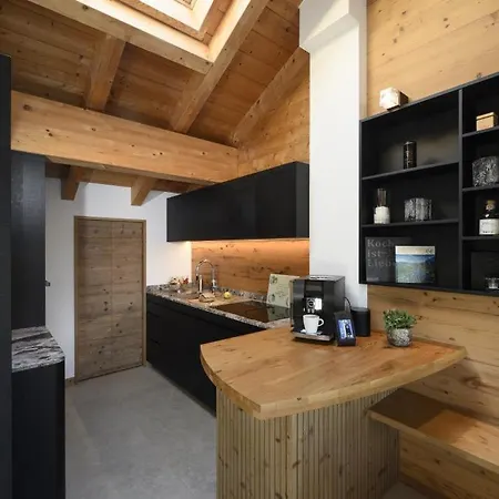 Maisonette-apartment Mit Whirlpool * גרמיש-פרטנקירכן